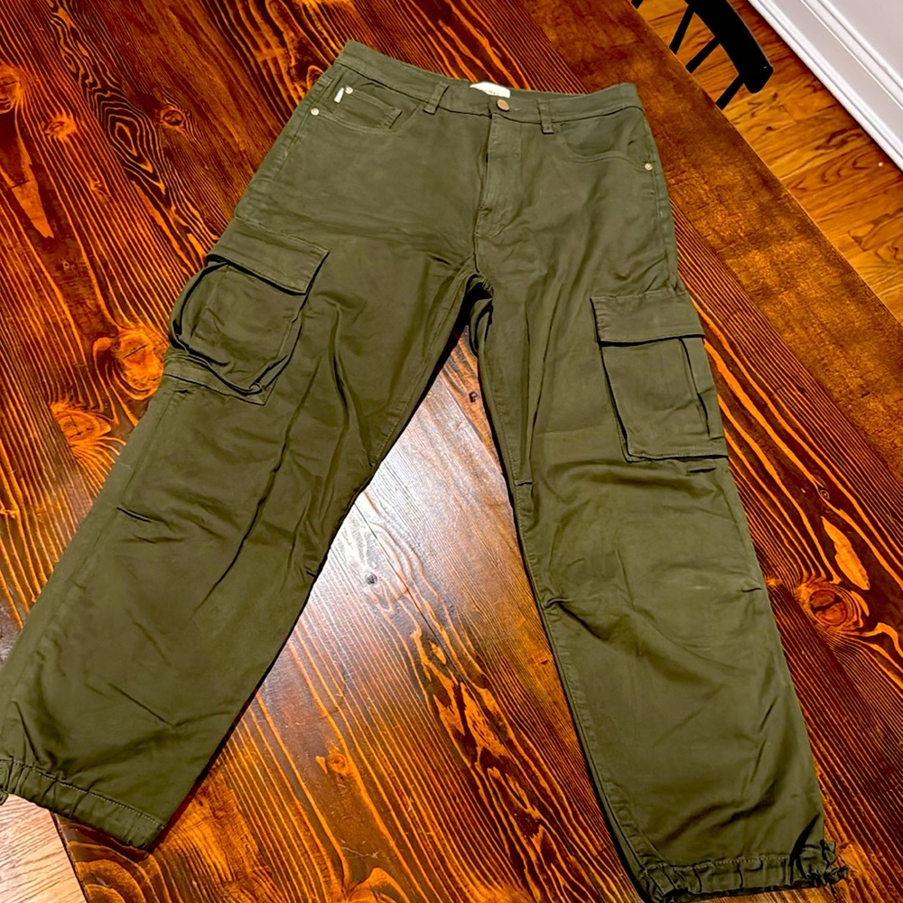 DL 1961 Gwen cargo size 26